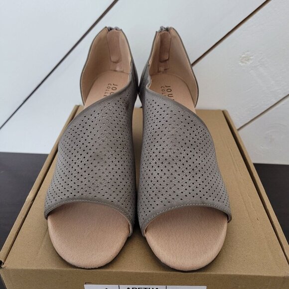 NEW Journee Collection Aretha Grey Distressed Womens 9.5 Peep Toe Wedge Sandals - Picture 3 of 10